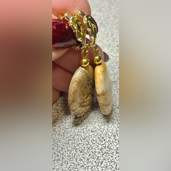 Picture jasper artisan earrings-NWOT-lever backs - Picture 8 of 8
